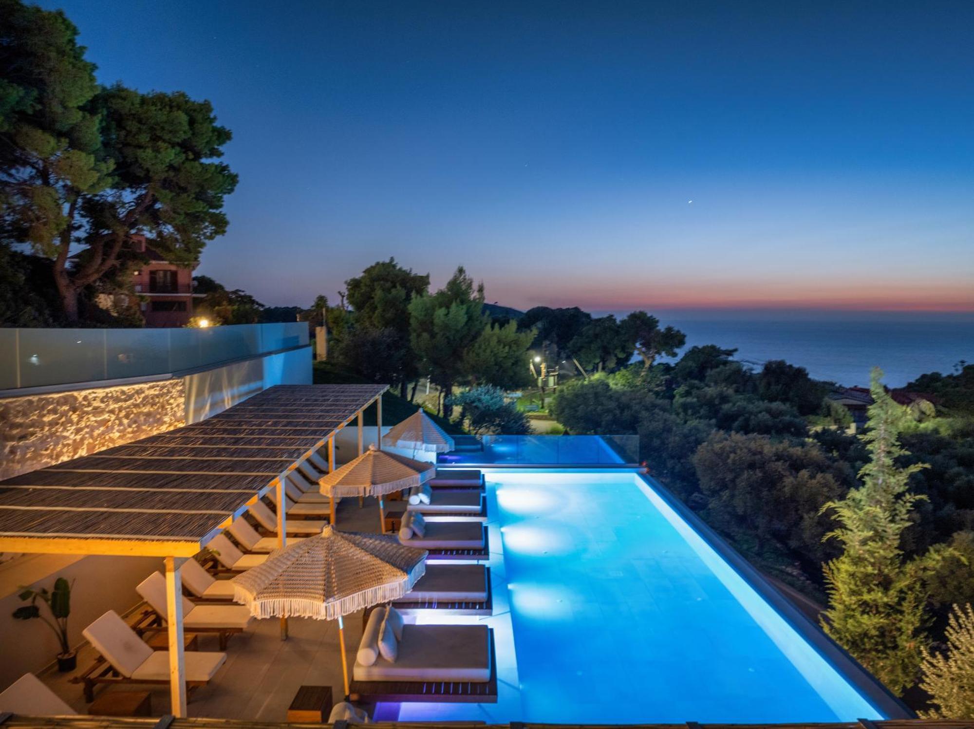 Myzith Luxury Suites Keri Exterior foto